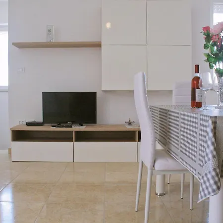 Quadri Vista Mare 1 By Interhome * Torre Vado