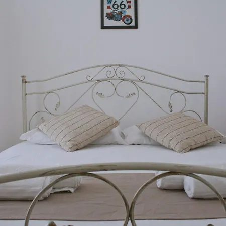 Quadri Vista Mare 1 By Interhome * Torre Vado